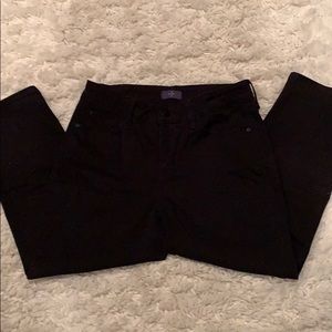 EUC NYDJ Black crop size 4 pants
